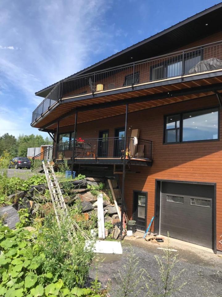 Fabricant de garde-corps sur mesure Sherbrooke