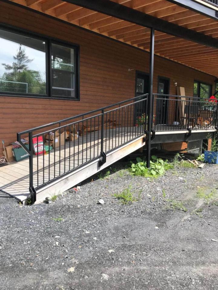 Fabricant de garde-corps sur mesure Sherbrooke